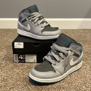 Nike Air Jordans size 4.5Y (Womens size 6)